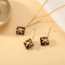 �䓺�����ʲ��P��朶�ɫС���W������ɫ�����¿��p�ݚ��|Ů