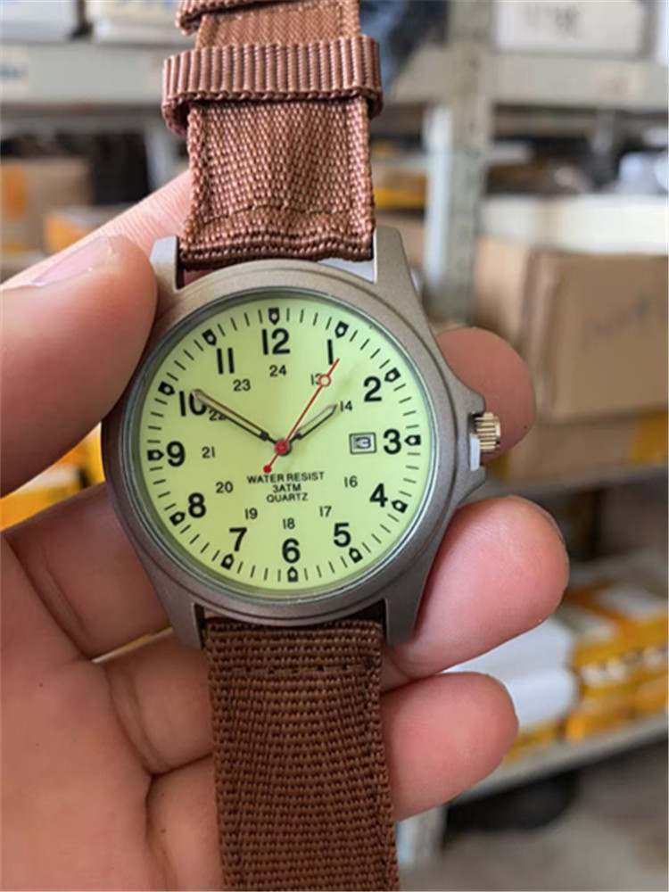 Correa de nylon reloj de hombre Calendario de comercio exterior reloj de cuarzo deseo nuevo reloj AliExpress eBay reloj militar entrega de una pieza