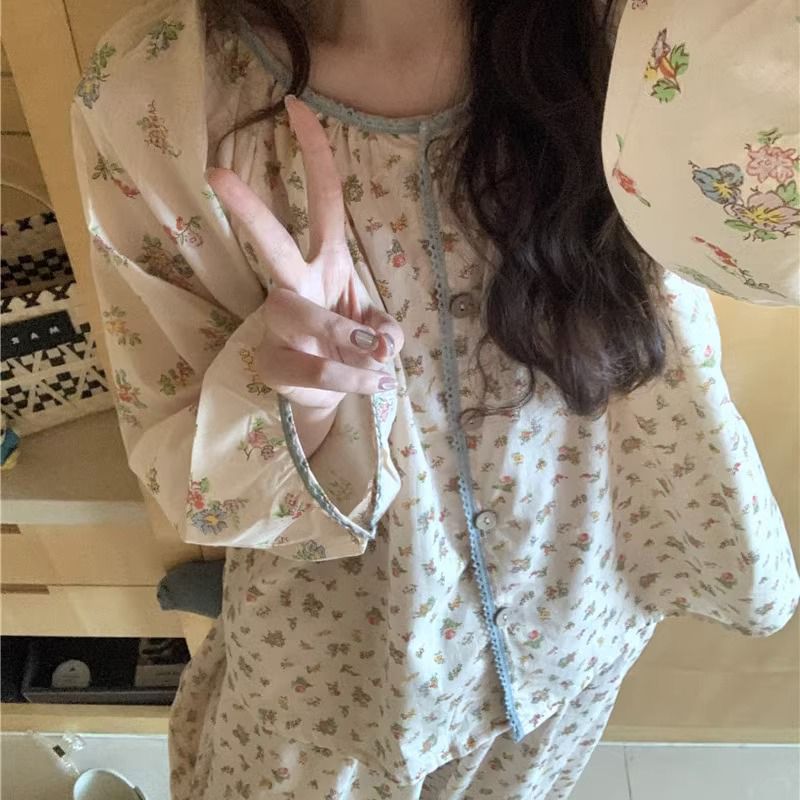 여성용 한국식 잠옷 여름 꽃 무늬 심플 홈웨어 긴팔 정장 여성의 달콤한 스타일은 봄과 가을 투피스 세트 외부에 착용 가능