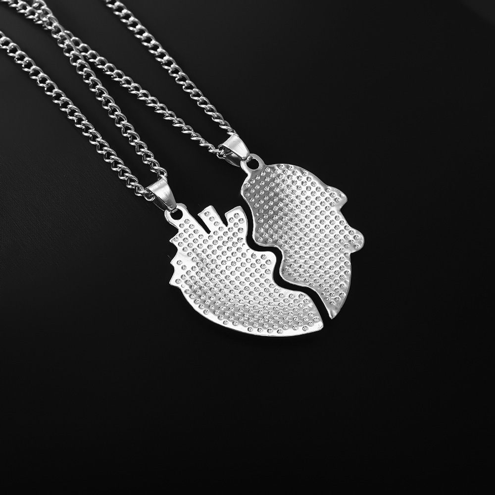 Couple Gender 2 Pieces Fashion Heart Shape Alloy Enamel Couple Pendant Necklace