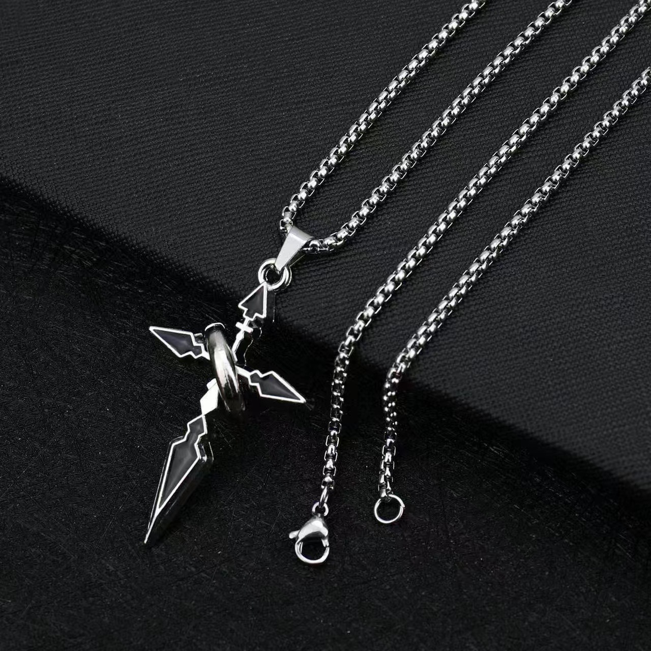 Fashionable pendant