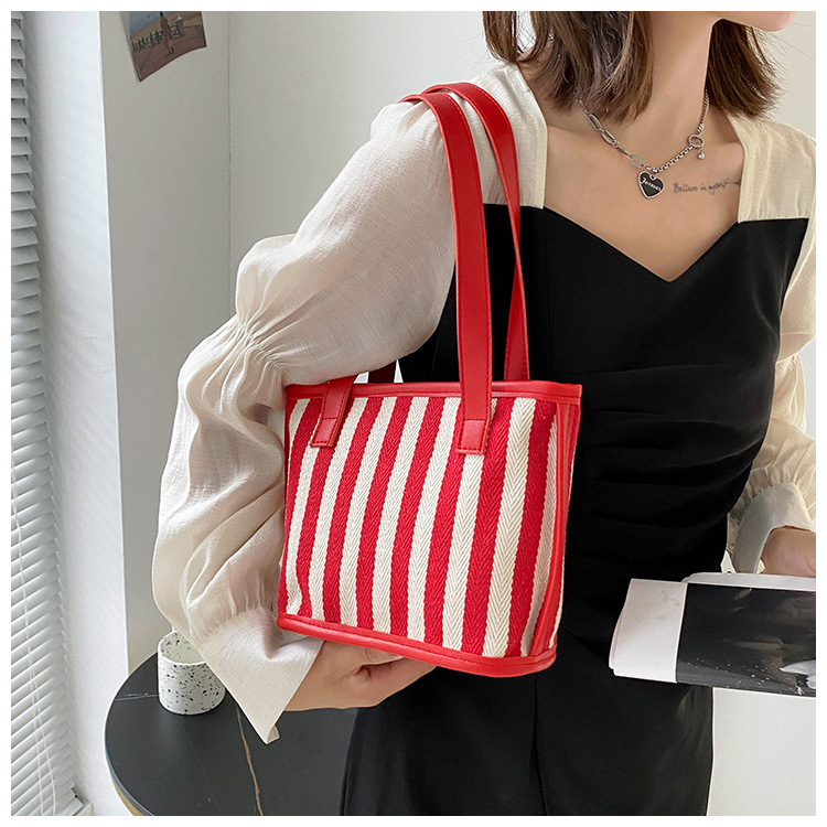 Korean Clashing Color Stripe Canvas Storage Bag Wholesale Nihaojewelry display picture 9