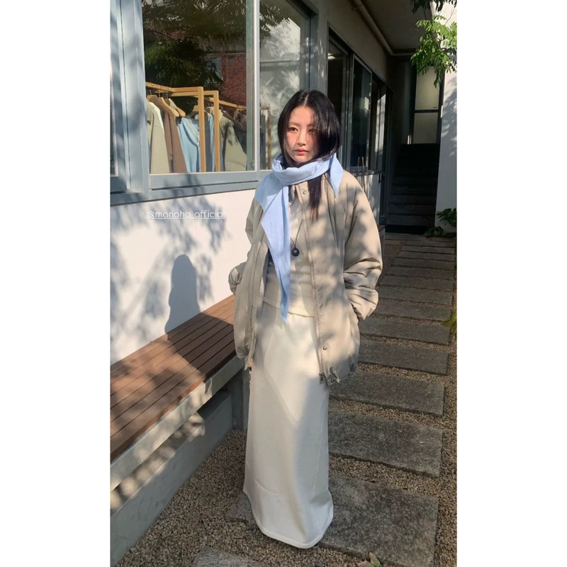 Now the 2025 Winter New Model from Korean Designer Mon*Ha Is a Casual Long Coat with a Fur-Lined Collar and Drawstring