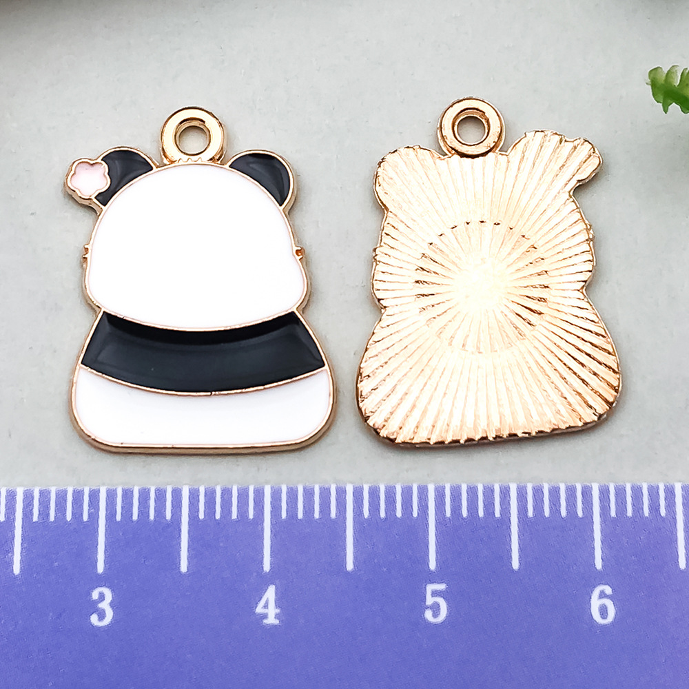 DIY dibujos animados panda bambú goteando aceite de aleación pendientes llavero animal colgante accesorios de joyería decoración de estilo chino