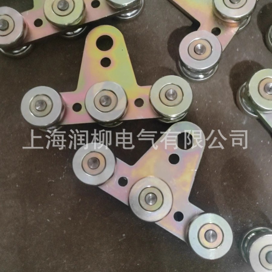 六轮板式滑车，吊移门专用滑轮，C型钢轨道滑槽W65