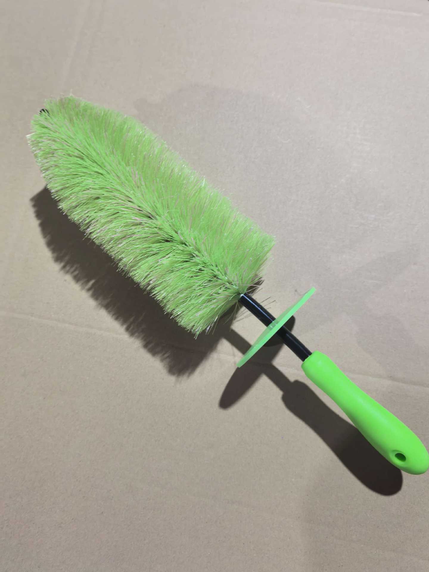 Cross-border car Christmas tree wash brush, maintenance steel rim brush, tire brush, specialized cleaning tool, anti-splash wheel hub brush