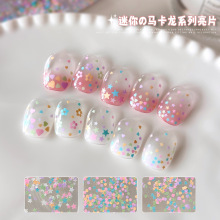 ������Ƭ�Ʒ�ǹ���ɫ�����¿�W��������Ƕ�Ͱ���ɫָ���b�