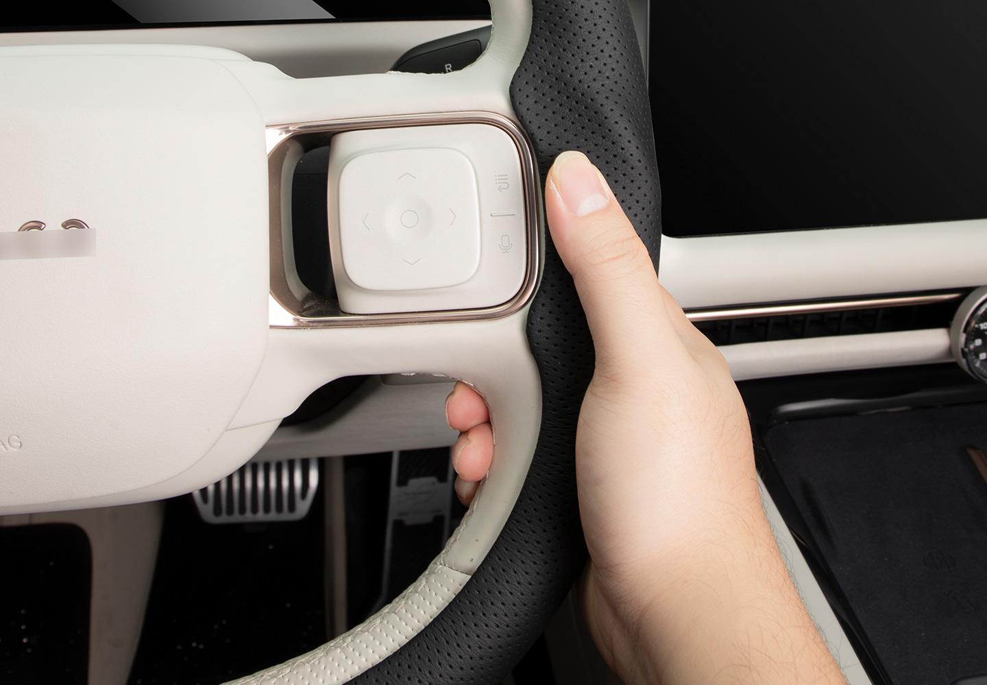 Suitable for Lynk & Co 900 Special Car Model, Three-Section Full-Cover Steering Wheel Cover, Car Handle Cover, Universal Accessory for All Seasons