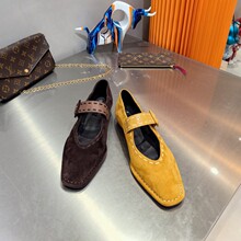 �W��վGŮЬ26���r��ܛ��SƤ���^һ�֎����m�ȸ�ƽ�׬������Ь