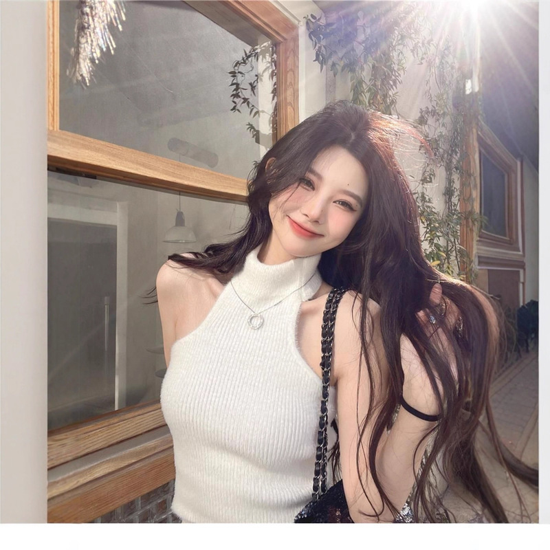 High-Neck Knitted Camisole for Women in Autumn and Winter, Pure and Sweet Sexy Hot Girl Sexy Sleeveless Halter Top Bottoming Shirt