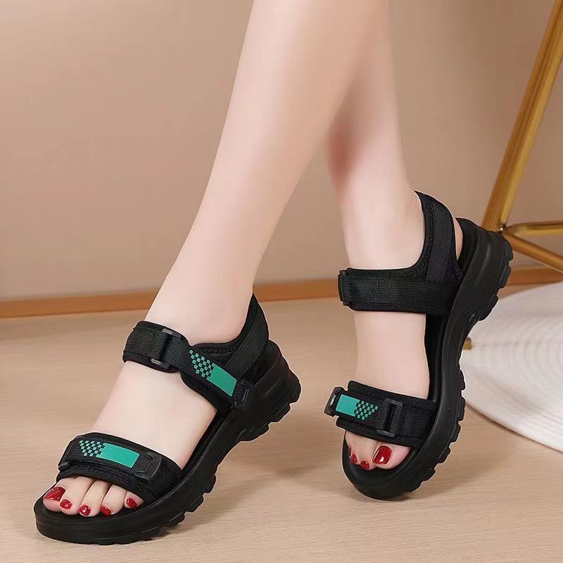 Sandalias deportivas para mujeres 2026 nuevo verano pequeño viento fragante velcro versátil ligero antideslizante versátil zapatos de playa casuales
