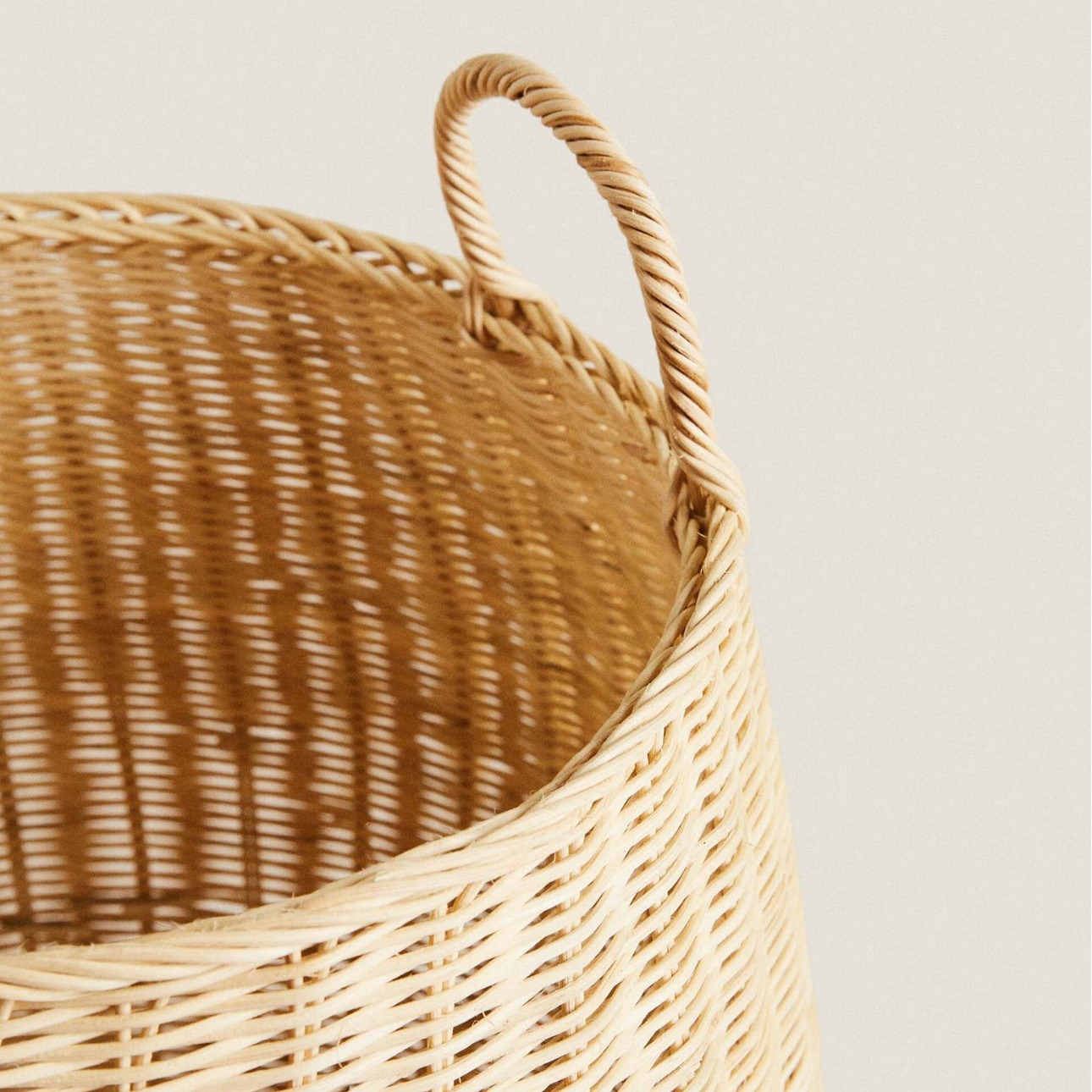 Cesta de almacenamiento redonda de ratán natural estilo americano para juguetes, ropa y artículos diversos, adecuada para ventanas y salas de estar.