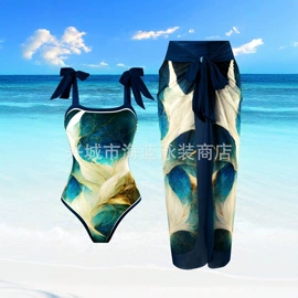 泳帽;比基尼;泳裤