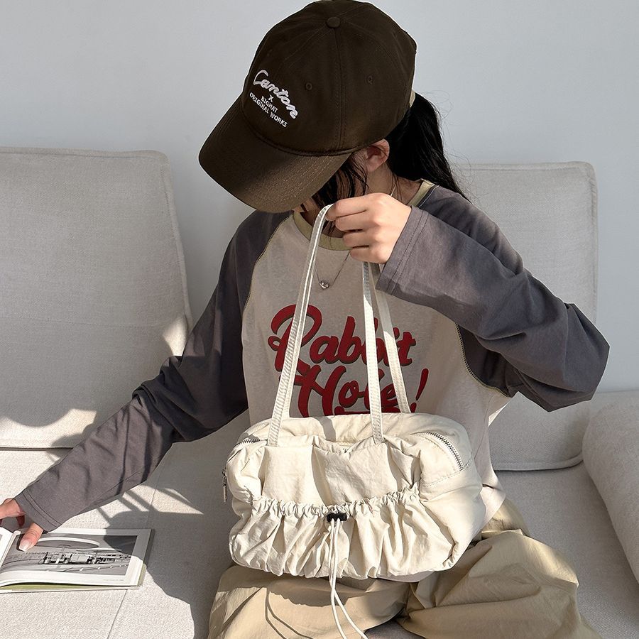 Pleated high-end underarm niche commuting tote shoulder feminine temperament, new high-capacity nylon bag, female_voghion.com