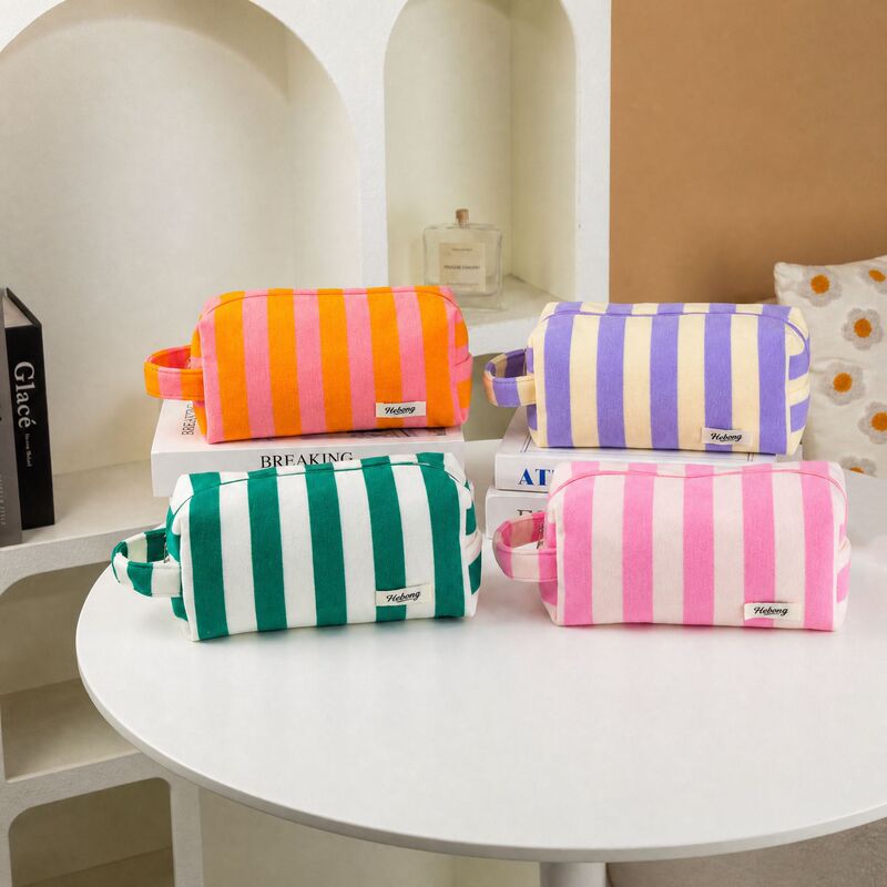 Cross-Border Striped Etsy Makeup Bag, High Aesthetic Value, Large Capacity Cosmetics Storage Bag, Fashionable Color-Blocking, Lightweight Portable Handbag Cross-Border Striped Etsy Makeup Bag, High Aesthetic Value, Large Capacity Cosmetics Storage Bag, Fashionable Color-Blocking, Lightweight Portable Handbag