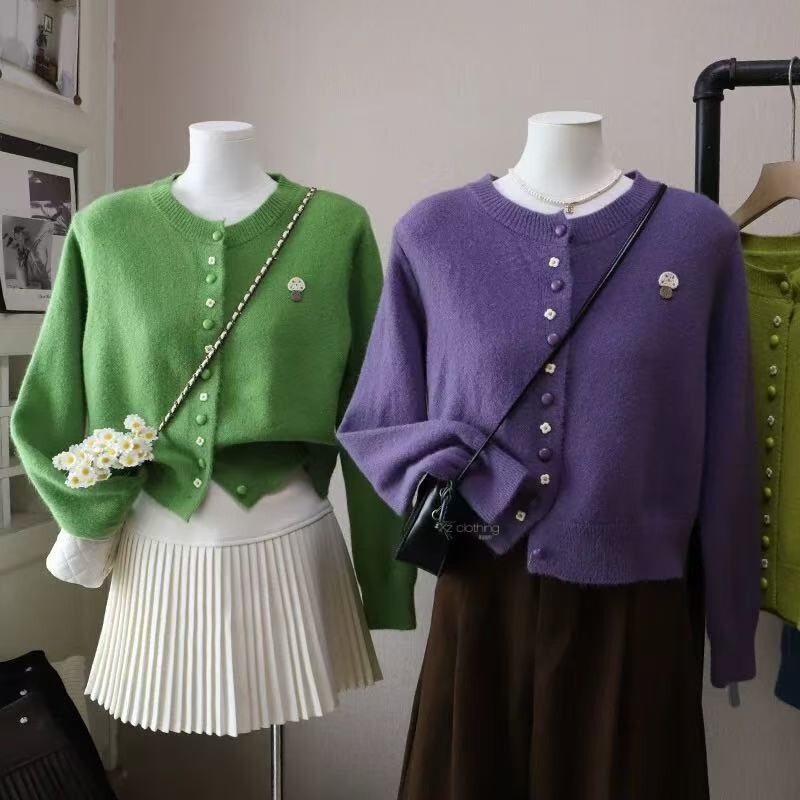 Korean Sweet Autumn and Winter New Round Neck Mushroom Flower Knitted Cardigan, Gentle, Age-Reducing, Slimming Look and Versatile Pure Color Sweater