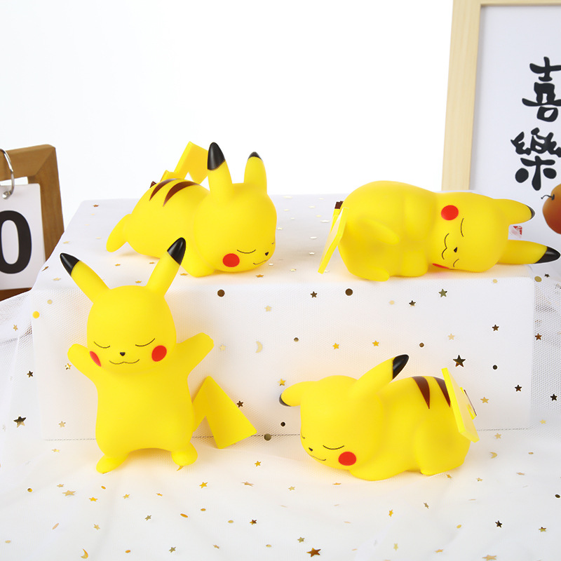 Regalo creativo Pikachu luz de la noche Mini de dibujos animados dormitorio luz de noche atmósfera decoración regalo del Día del Niño