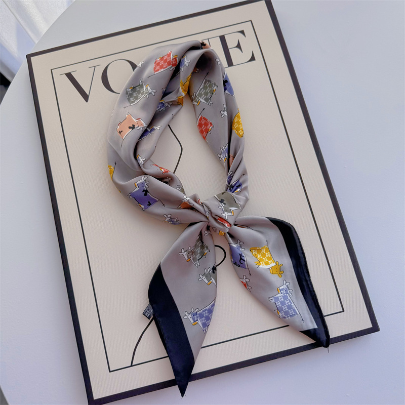 Bufandas de seda para mujeres primavera y otoño bufandas de moda para mujeres bufandas de cuello para maestros y empleados regalos de impresión de lujo ligero