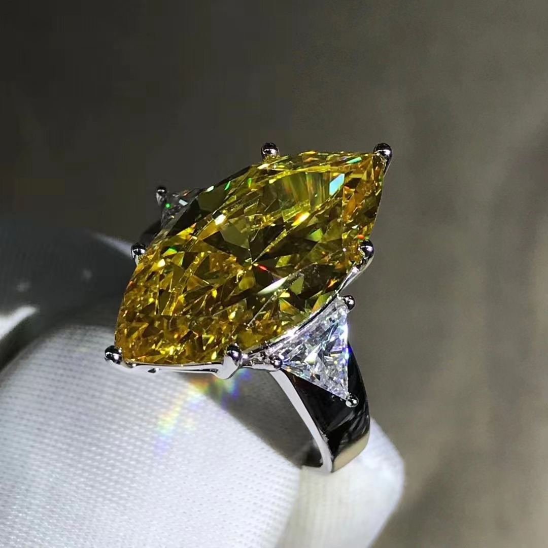 Gota de agua de corte rosa amarillo anillo de diamante de alto carbono 10 quilates caballo ojo anillo grande transfronteriza Venta caliente