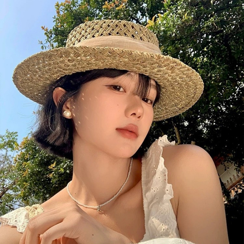 Retro woven summer beach sun hat