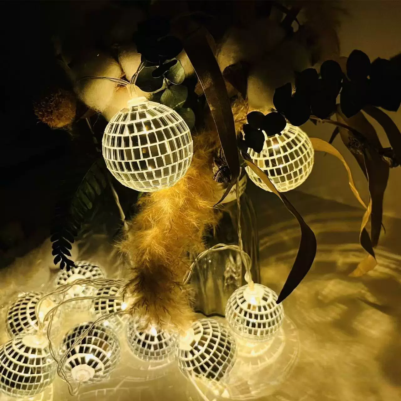 LED迪斯科球灯串镜面球舞厅装饰灯节日布置彩灯串北欧风装饰