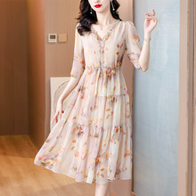高品质大码遮肚减龄中年女度假风夏新款碎花重磅桑蚕丝真丝连衣裙
