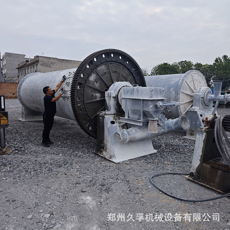 供应二手大小型连续式球磨设备 1.8*6米高铝球磨机 矿石研磨机