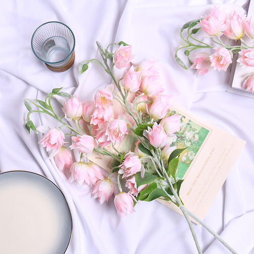 Manufacturer wholesale wedding wedding decoration silk flowers fake flowers floristry lily of the valley ins wind fresh artificial flowers windbell flower