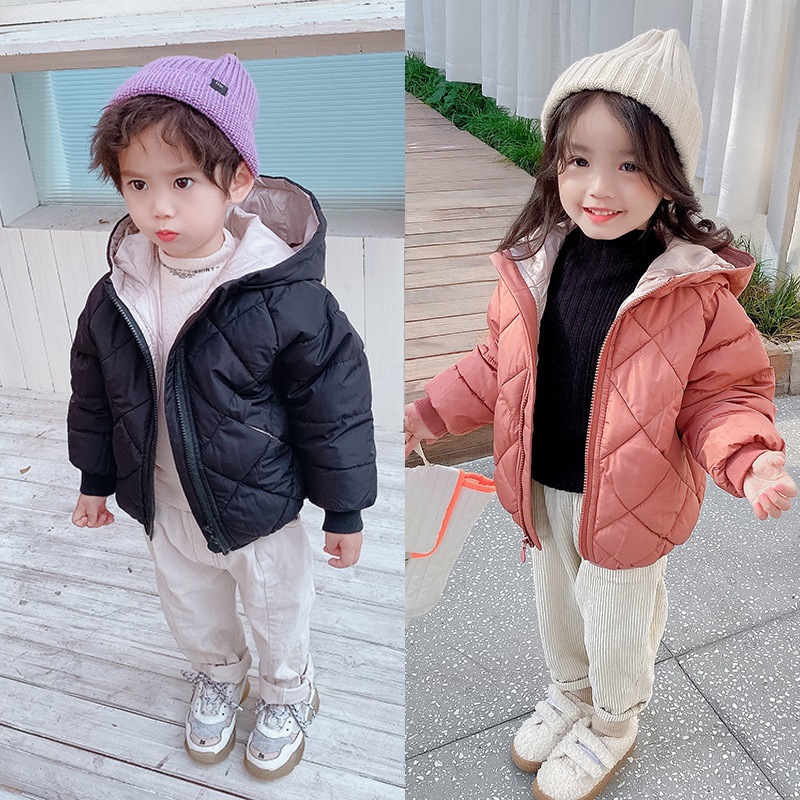 Abrigo acolchado de algodón para niños de otoño e invierno para niños y niñas Abrigo con capucha engrosada forrado de vellón estilo coreano Abrigo acolchado de algodón para niños corto