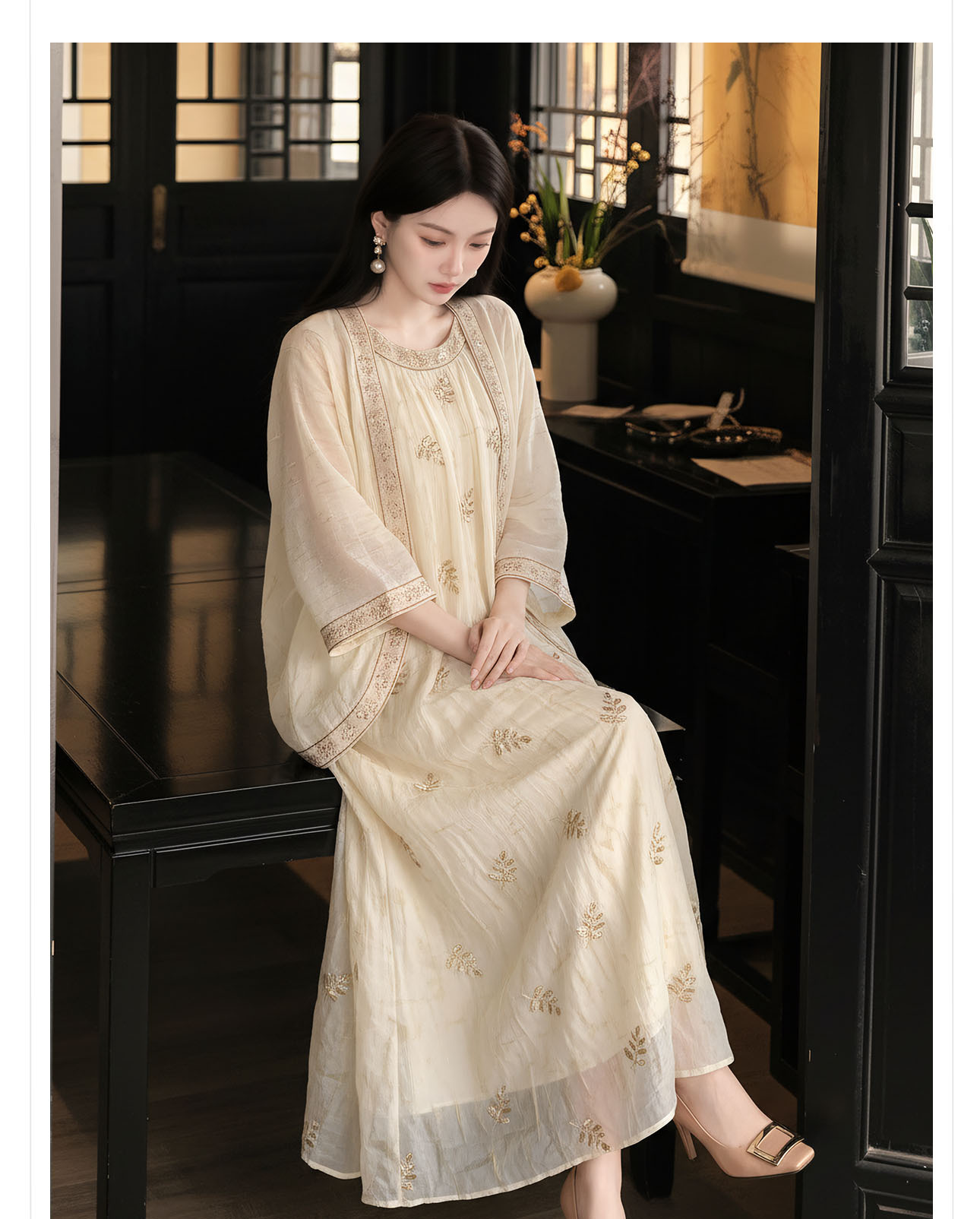 Bộ váy đầm maxi thắt eo phong cách tân cổ điển thêu hoa kết cườm — bộ đồ, váy liền, áo khoác chi tiết 4