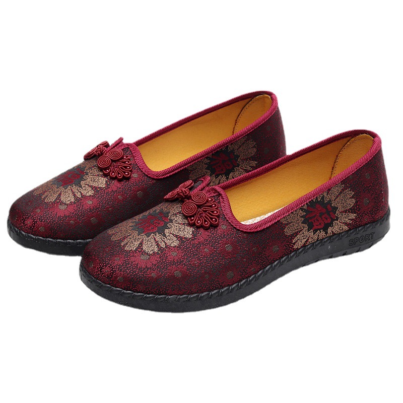 Ethnic retro “mom shoes”