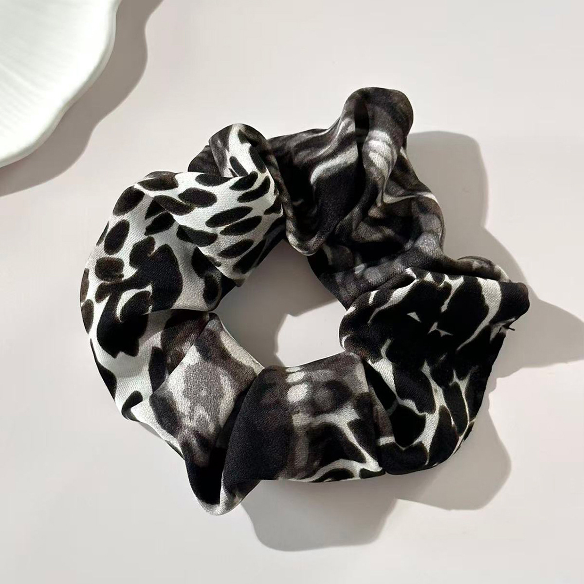 11g Weight Hair Tie Hair Accessories Type 1 Piece Quantity Cloth Material Snakeskin Pattern Women's Gender Retro Style Vintage Snakeskin Large Elastic Hairband Women's Fabric Hair Accessories Hairband Hair Rope 12
