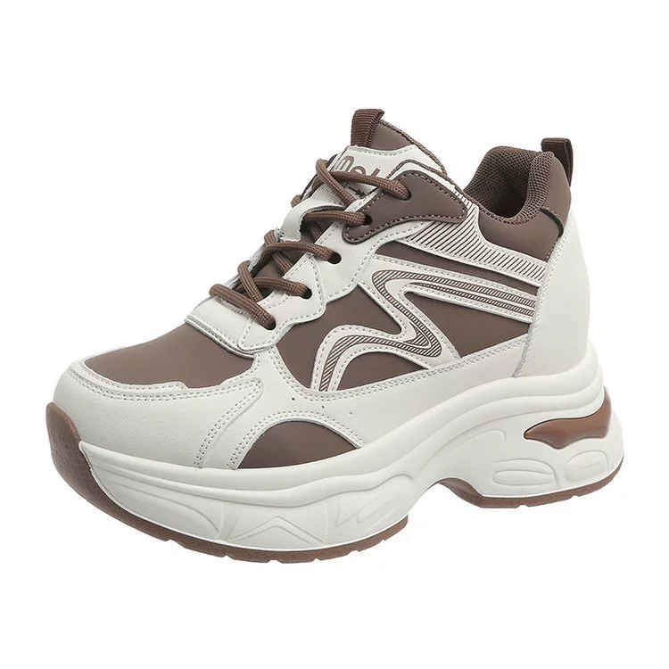 Женские «dad shoes» — массивные кроссовки с толстой подошвой, спонж‑подошва, весна/осень 2025