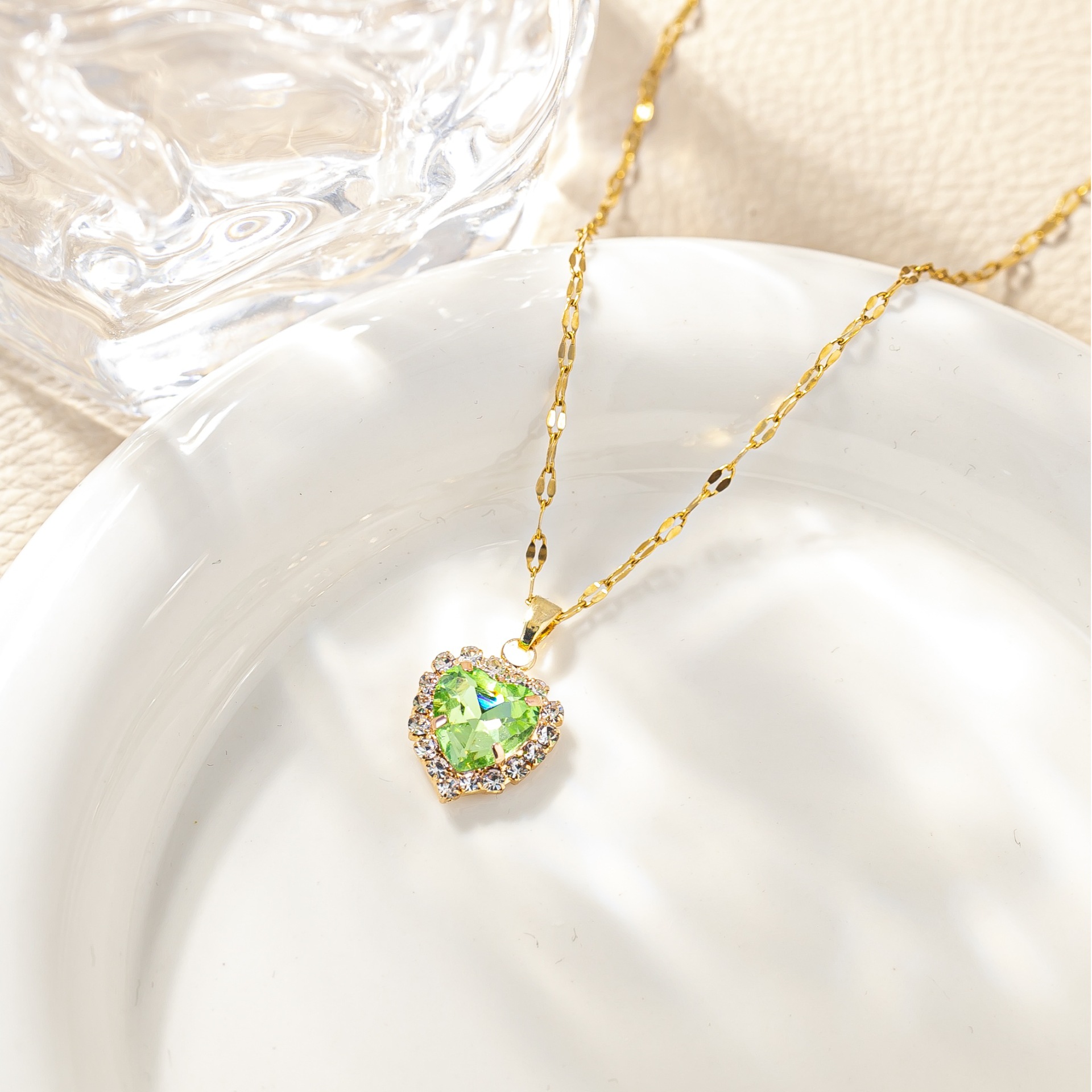6g Weight Titanium Steel Pendant Material Zircon Inlay Material Pendant Necklace Classification Titanium Steel Chain Material 1 Piece Quantity Casual Occasion Titanium Steel Material Heart Shape Pattern Women's Gender Plating Design Simple Style Style Titanium Steel Simple Style Plating Heart Shape Zircon Pendant Necklace 8