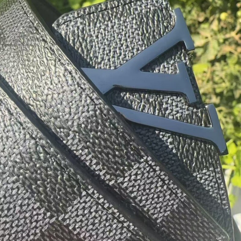 New Classic Style Men's Smooth Buckle Belt for Inner Wear, Available for E-Commerce and Physical Store Supply, Small Donkey Leather Belt, One-Piece Dropshipping