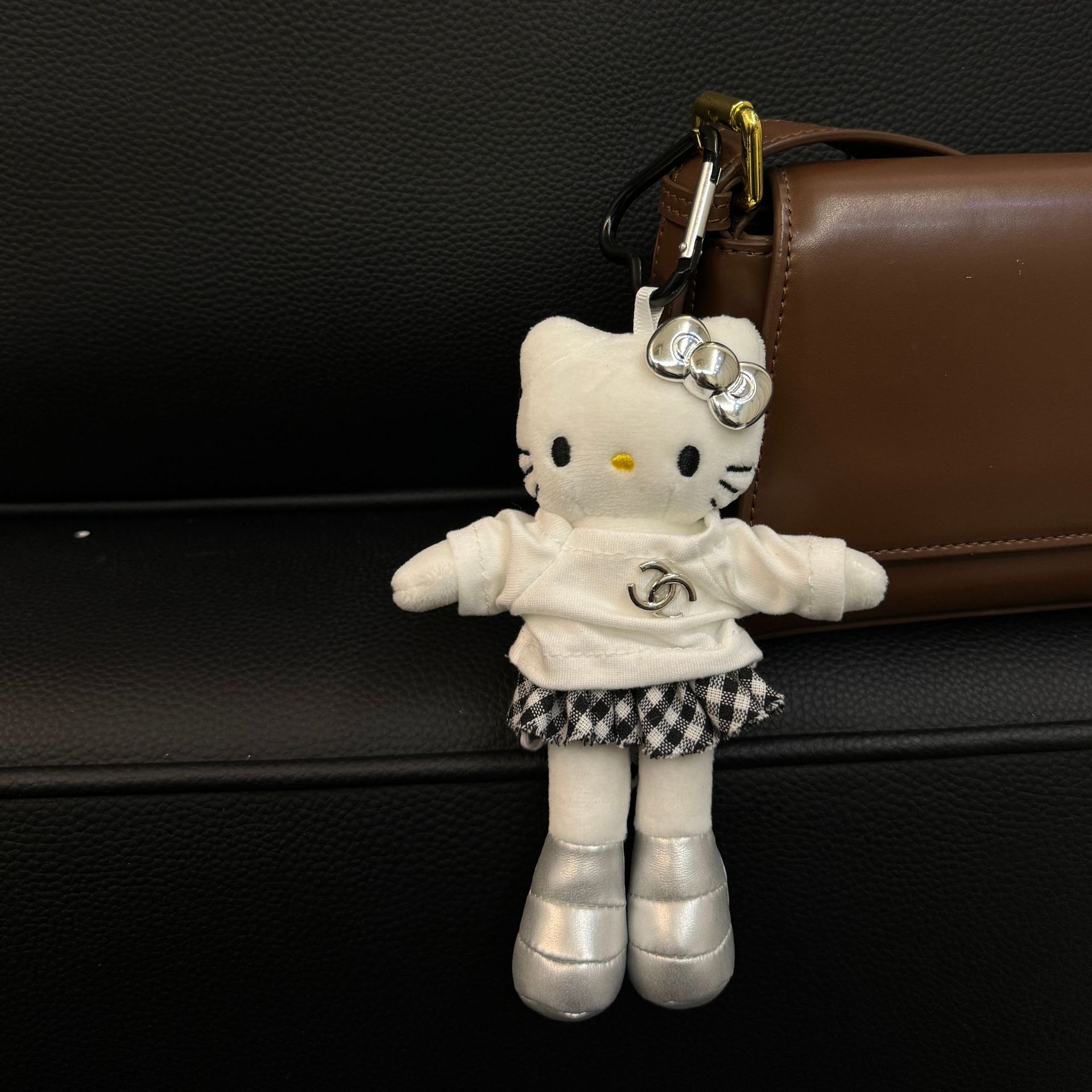 新品可爱いロングレギンスキティぬいぐるみスカートきせかえ人形ドレスins风人形饰りリュックサックキーホルダー