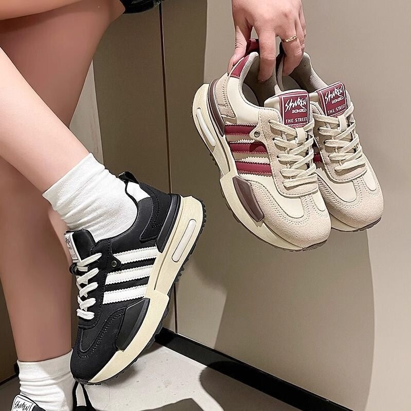 Retro Lace-Up Sports Trainers for Women, 2026 Spring New Style, Thick-Soled, Foot-Slimming, Casual Versatile Dad Shoes Retro Lace-Up Sports Trainers for Women, 2026 Spring New Style, Thick-Soled, Foot-Slimming, Casual Versatile Dad Shoes