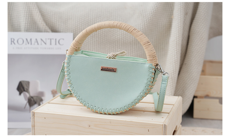 Women's Small Pu Leather Rattan Solid Color Streetwear String Crossbody Bag display picture 3