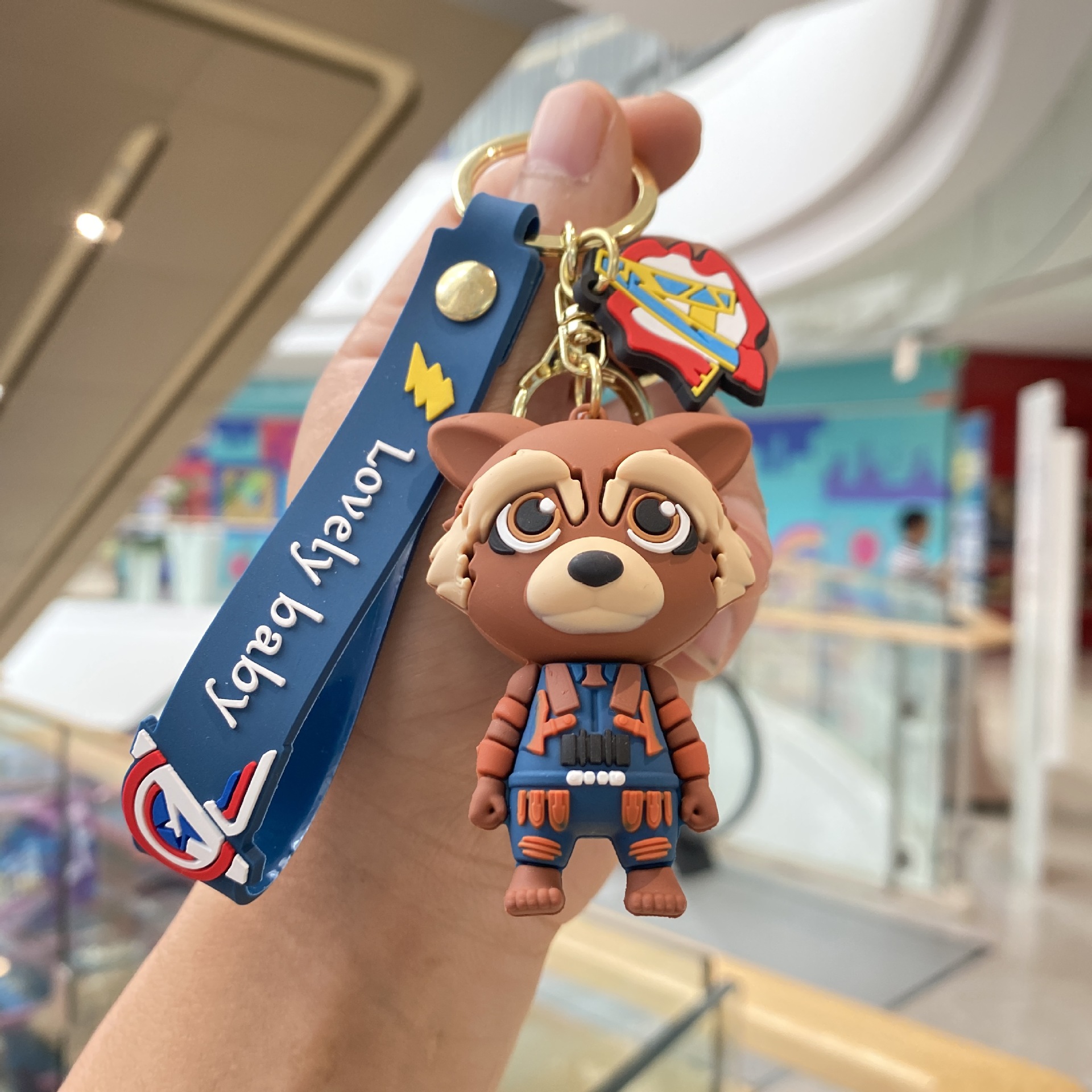 Galaxy Guard gruta pequeño árbol hombre llavero coche anime colgante mochila adornos muñeca máquina llavero