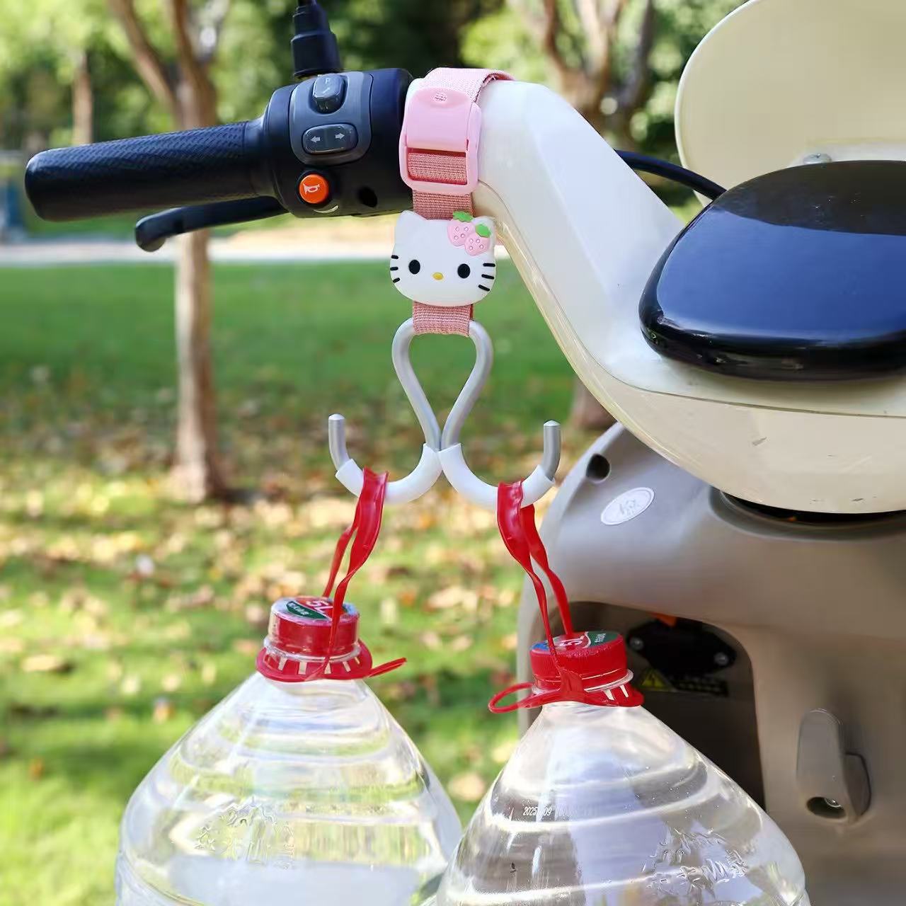 Universal Front-Mounted Heavy-Duty Hook for Electric Vehicles, Motorcycles, Bicycles, and Helmets