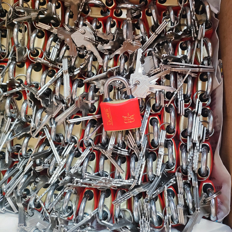 Mayorista marca super anillo bloqueo a prueba de agua antiaerrojo antiaerro a prueba de robo a través de la puerta y la ventana de la maleta almacén dormitorio cerradura dormitorio