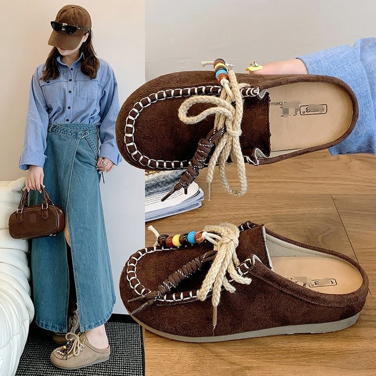 Zapatillas con falda y mitad de cabeza, zapatos de botellas de suela gruesa para mujeres, otoño de 2026, nuevos zapatos de un solo pie de calzado.