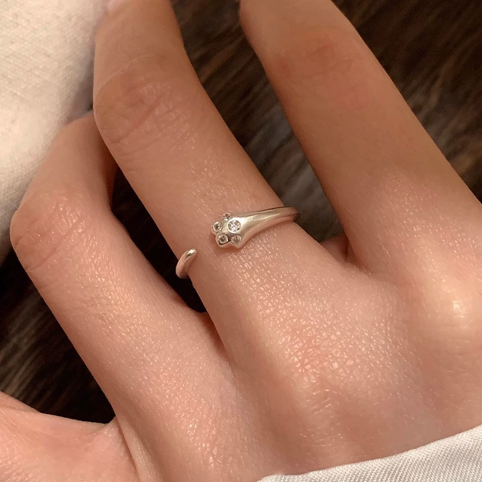Серебряное кольцо 925 пробы, матовая отделка, стиль легкой роскоши, середний палец, не тускнеет