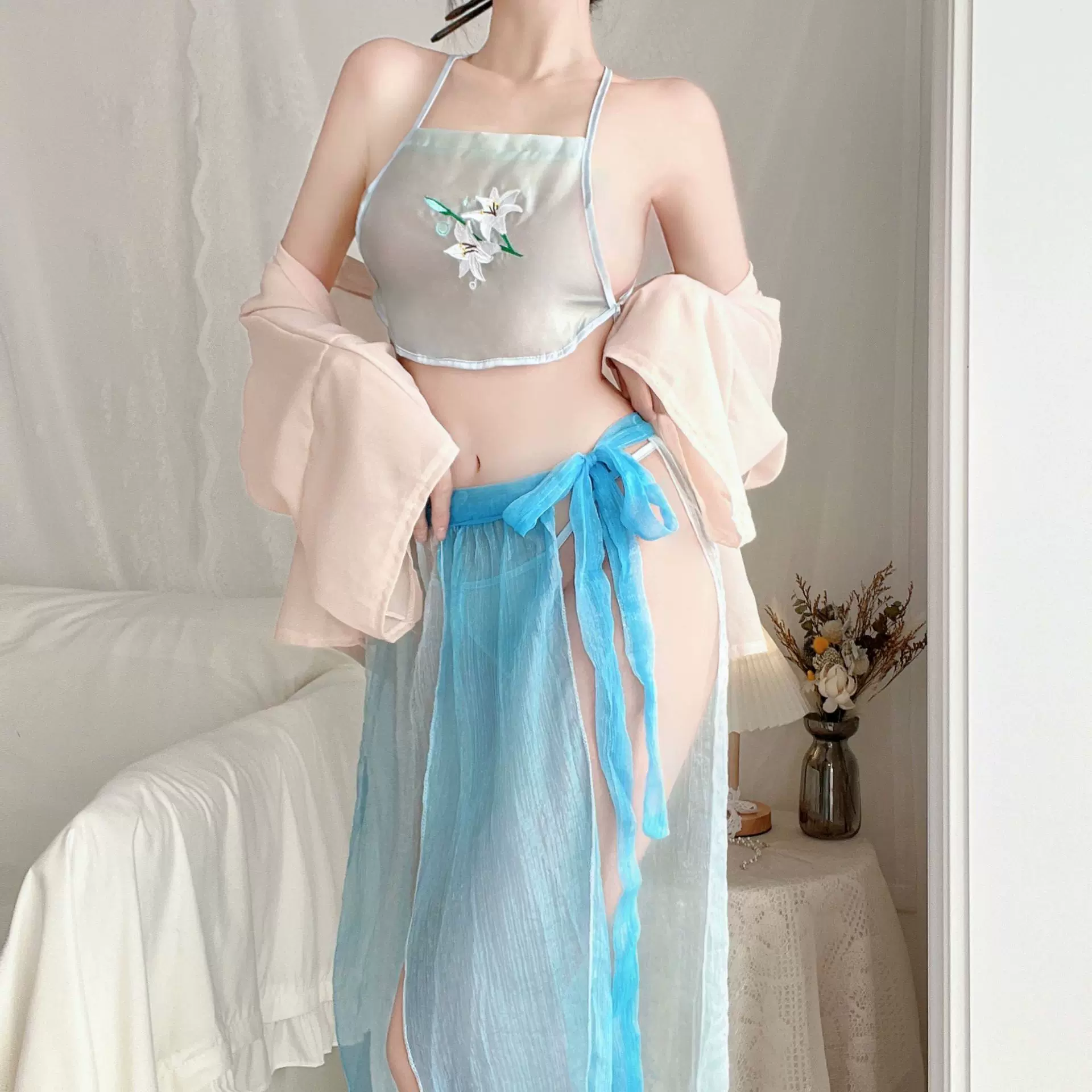古代汉服民国风情趣内衣性感刺绣肚兜睡衣纯欲火辣制服诱惑批发