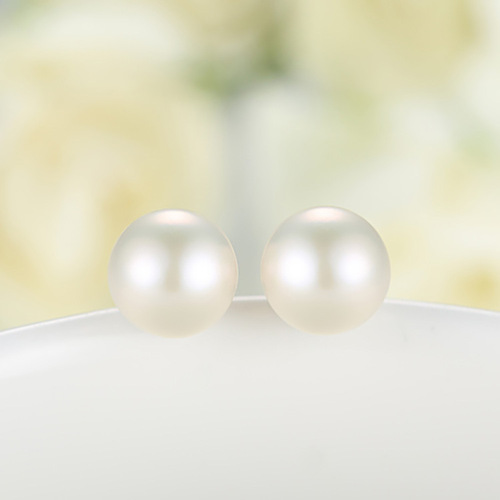 Yiwu jewelry wholesale hot sale simple earrings Japanese and Korean small bean pearl earrings for women