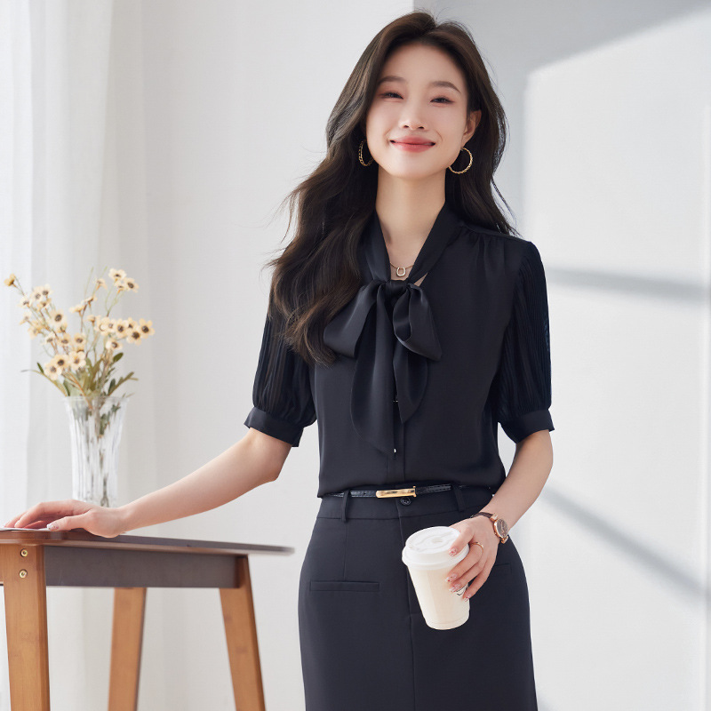 Summer elegant shirt with bow