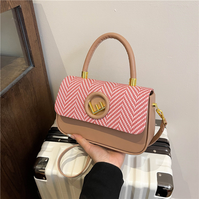 Bolso de caja de temperamento transfronterizo para mujer 2025 nuevo bolso cuadrado pequeño de sentido de alta gama de moda salvaje bolso de mensajero de un solo hombro