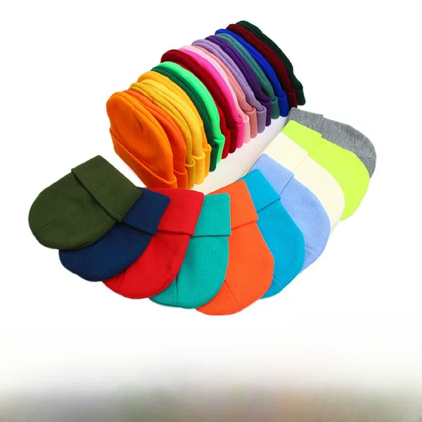 Basic Black Knitted Hat for Men and Women, Winter Fluorescent Color Wool Hat, Acrylic Plain Knitted Hat, in Stock
