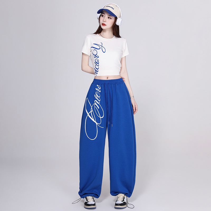 Real shot of the new summer jazz dance slim-fit loose class uniform, performance outfit, gymnastics suit, street dance and square dance sports set