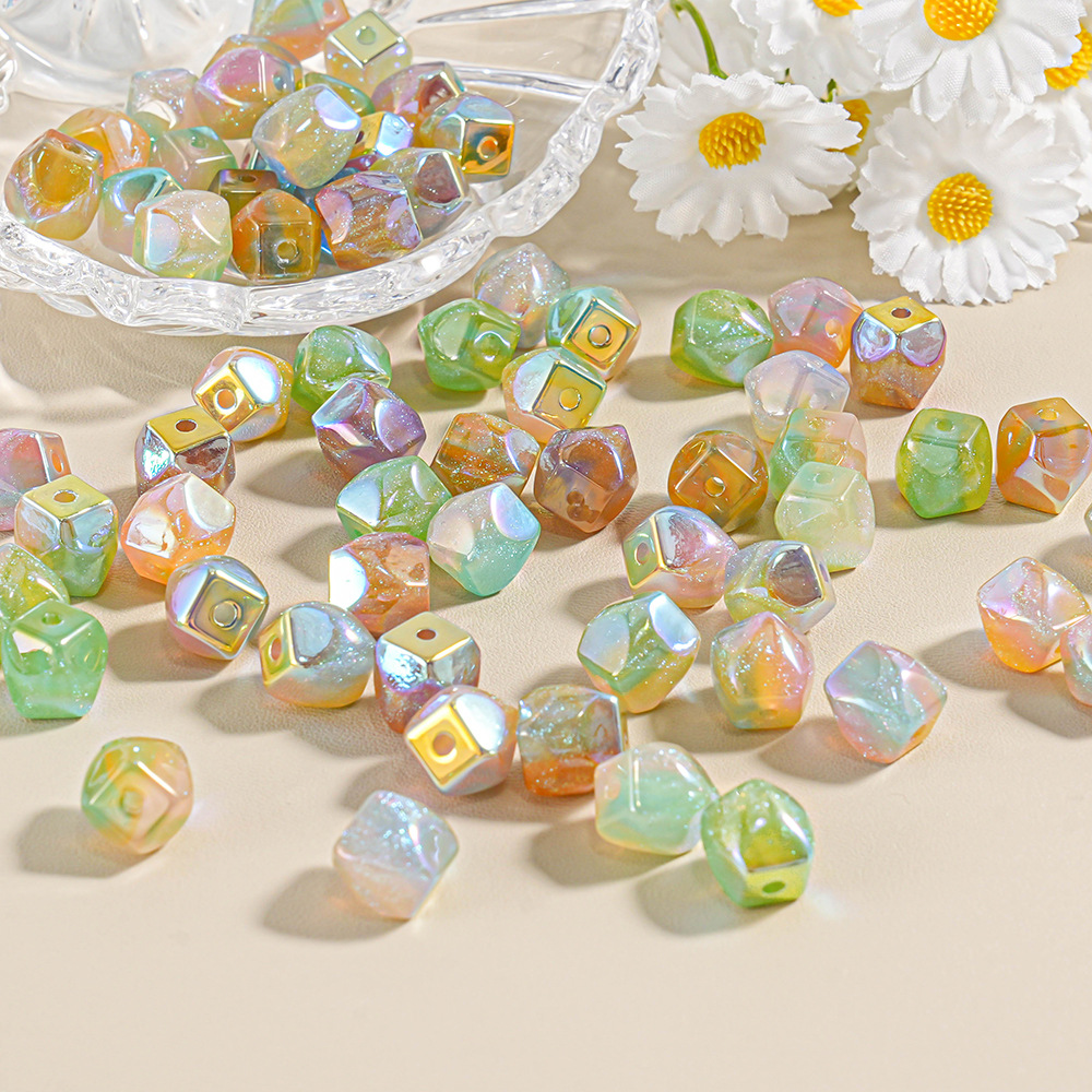 Haijia Dunhuang flash fino tres colores a juego piedra pequeña a través del orificio con cuentas cadena de teléfono móvil bricolaje accesorios materiales al por mayor